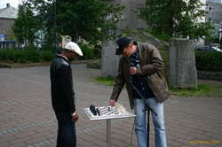 Demonstration chess, with humourous announcements