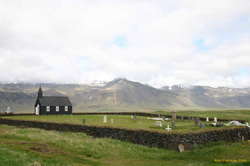 Church and cemetary at Búðir