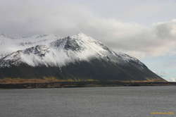 Green advances up, white retreats up.  Borgafjörður
