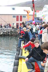 Kids fishing competition