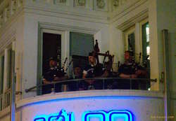 Pipers on the balcony at Solon