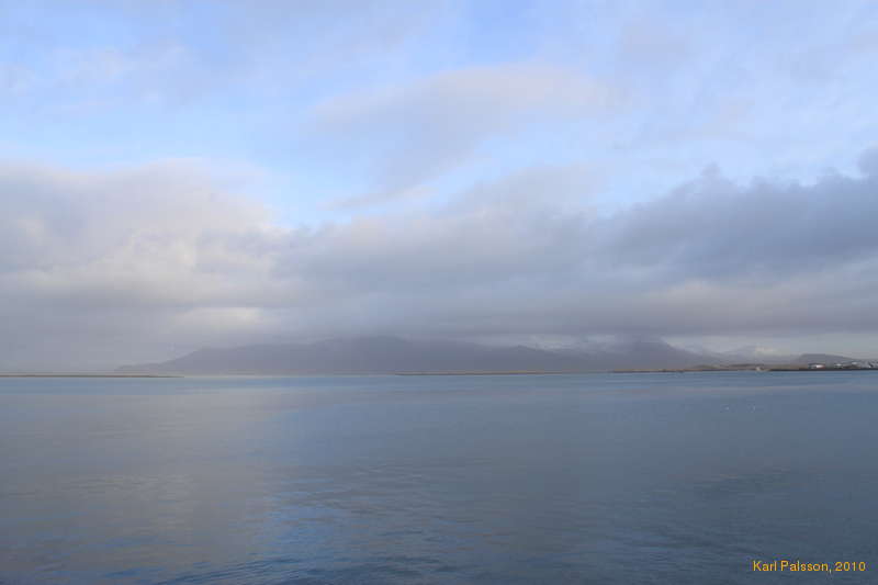 Hazy calm day on the bay
