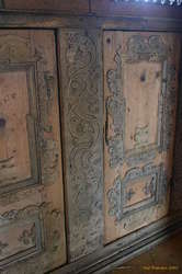 Old carvings on the altar
